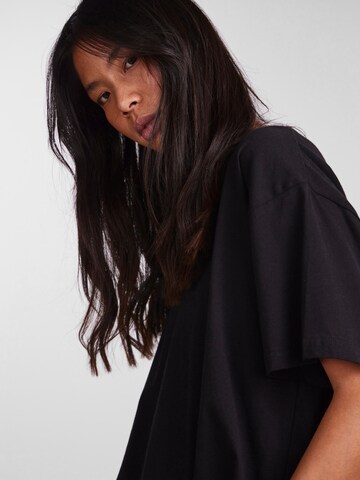 PIECES - Camisa oversized 'Rina' em preto