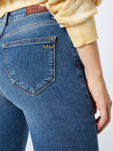 Skinny Jeans 'Amy X' di LTB in blu