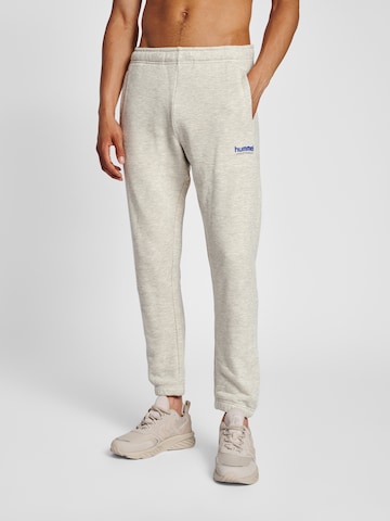 Hummel Tapered Broek 'Austin' in Grijs: voorkant