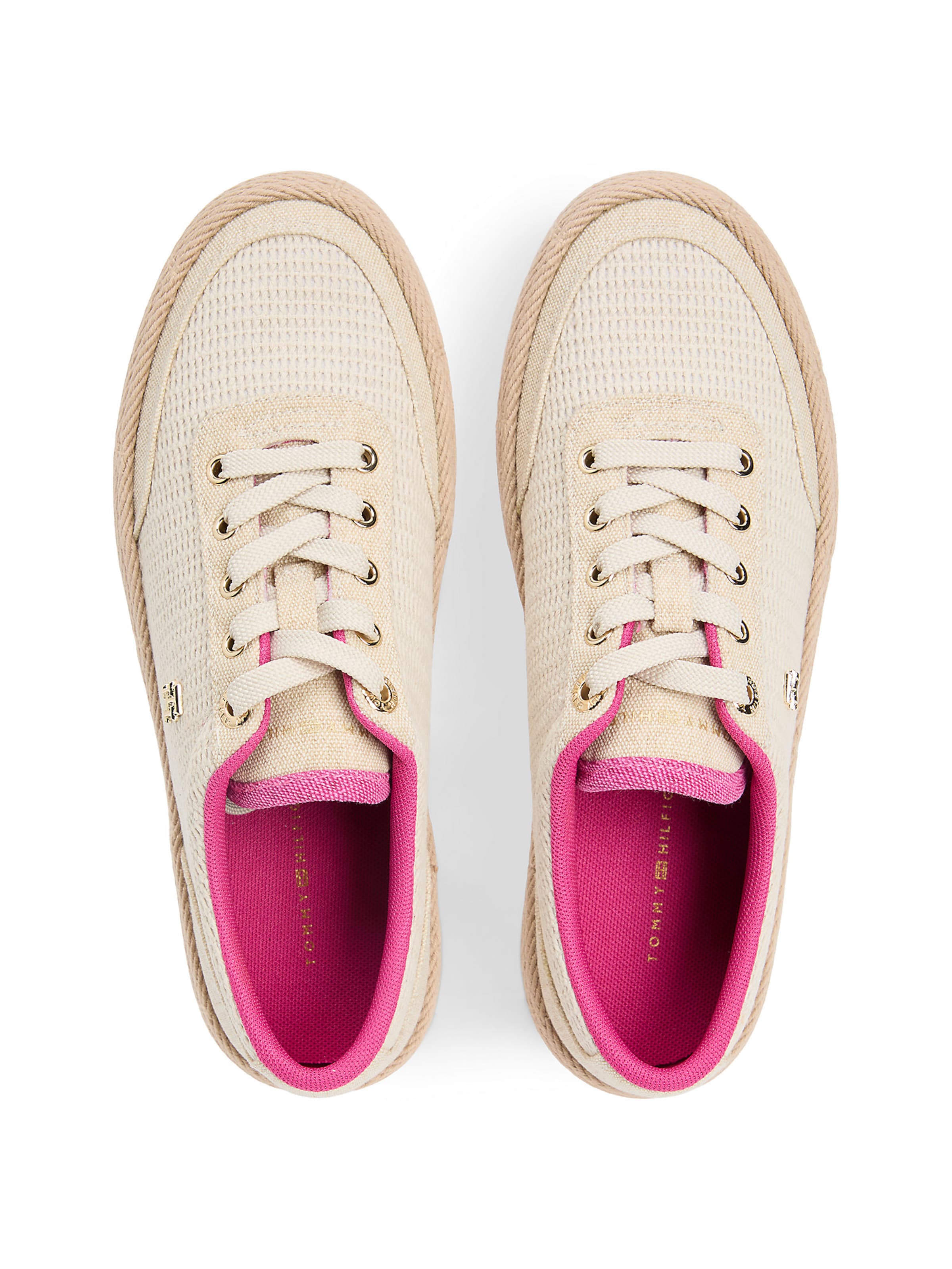 TOMMY HILFIGER Sneaker in Beige