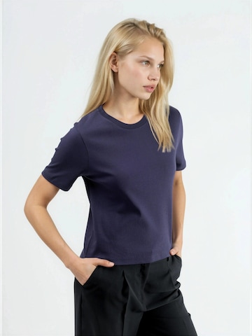 T-shirt Busem en bleu