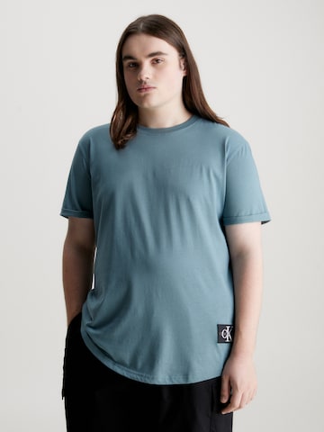 T-Shirt Calvin Klein Jeans Plus en bleu : devant