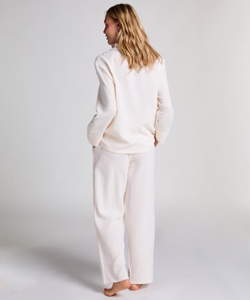 Pantaloni de pijama de la Hunkemöller pe alb