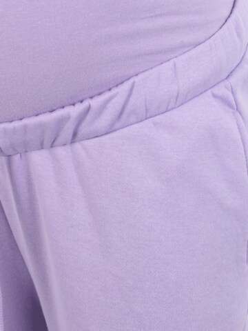 Pieces Maternity Tapered Pants 'CHILLI' in Purple