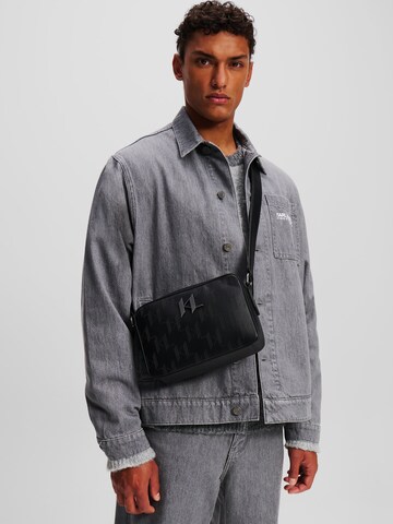 Sac à bandoulière Karl Lagerfeld en noir : devant