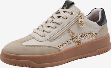 MARCO TOZZI Sneakers laag in Beige: voorkant