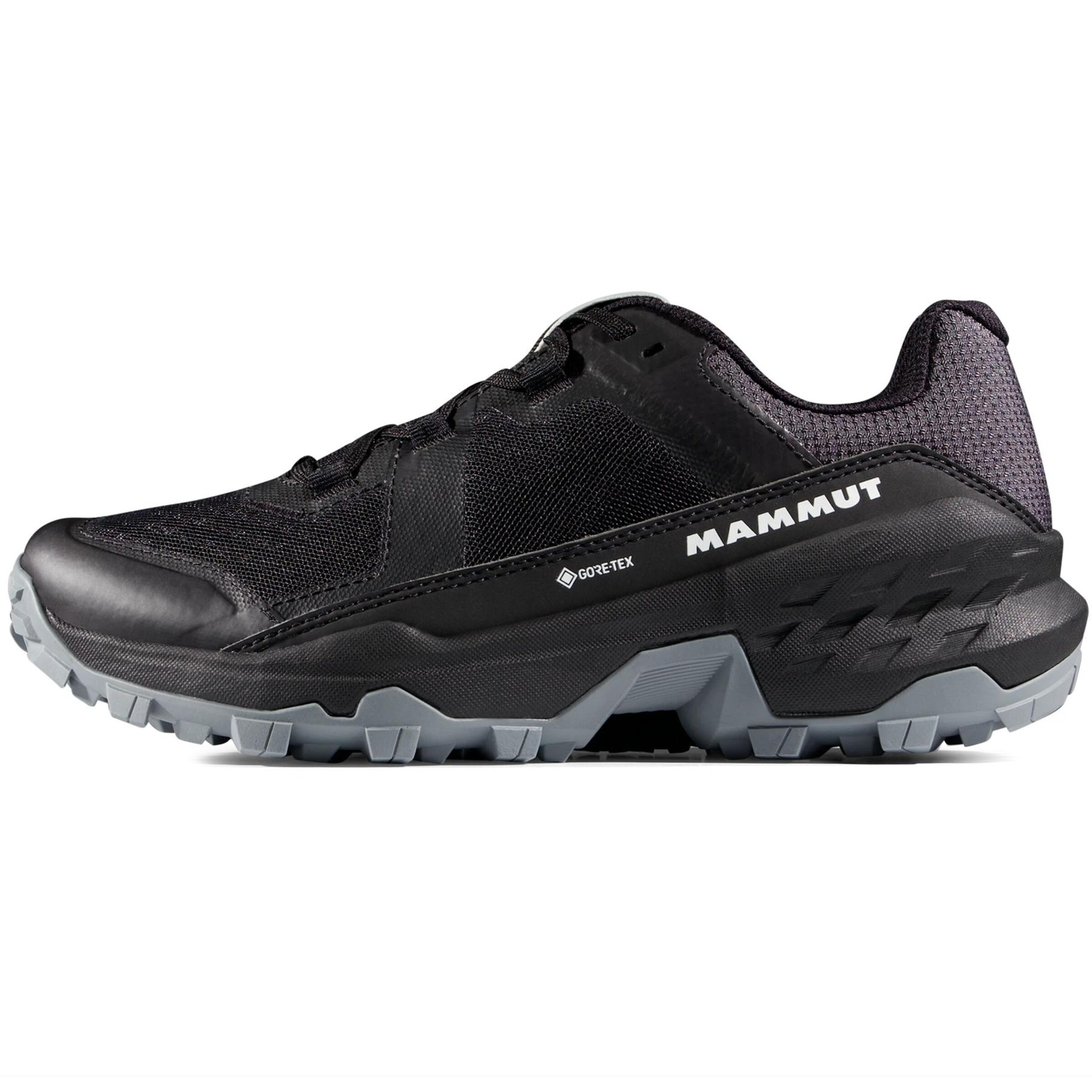 MAMMUT Flats 'Girun II Low GTX' in Black: front