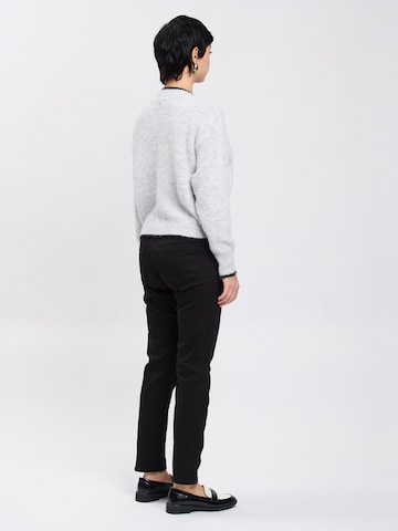Influencer Slimfit Kavbojke | črna barva