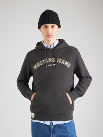MUSTANG Sweatshirt 'Eden' i svart: framsida