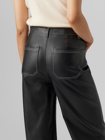 VERO MODA - Pierna ancha Pantalón 'Daisy' en negro