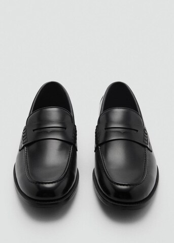 MANGO MAN Classic Flats in Black