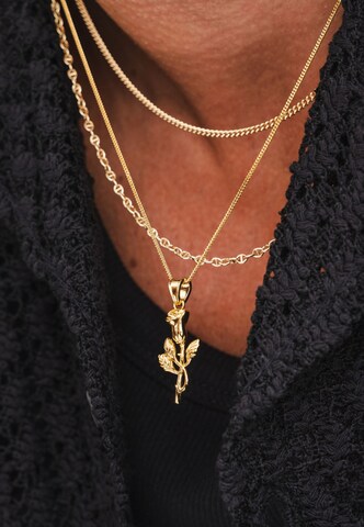 Commen Lines Necklace in Gold