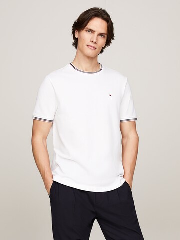 T-Shirt TOMMY HILFIGER en blanc : devant