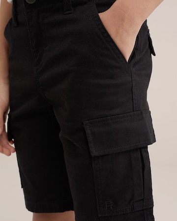 WE Fashion Regular Trousers in Black