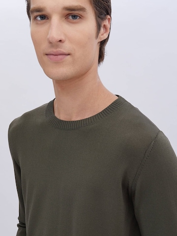 KİP Sweater in Green