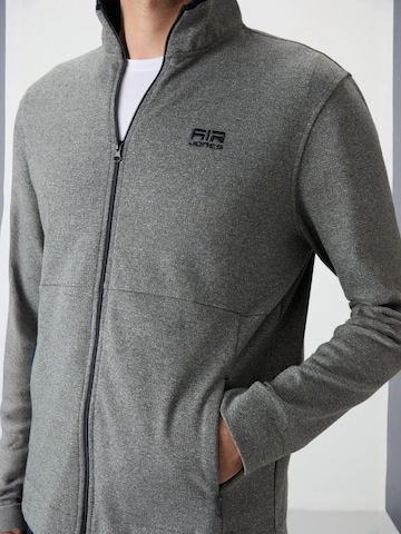 Tommy Life Tracksuit in Grey
