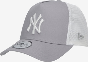 NEW ERA Cap 'New Era New York Yankees MLB Clean Trucker' in Grey: front