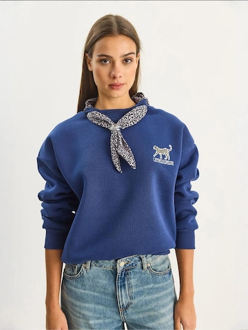 Bianco Lucci Sweatshirt in Blauw: voorkant