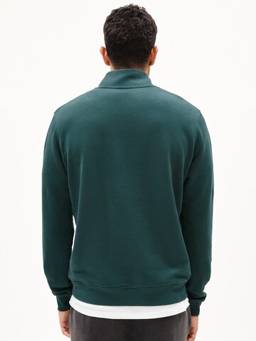 ARMEDANGELS Sweatshirt in Green