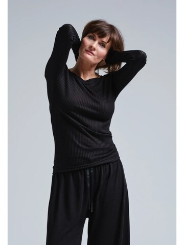 Seamless Basic Shirt 'Alma' in Black: front