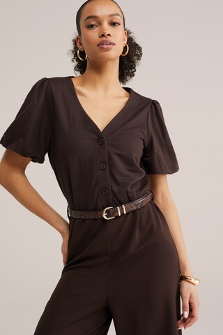 WE Fashion Kombinezon | rjava barva