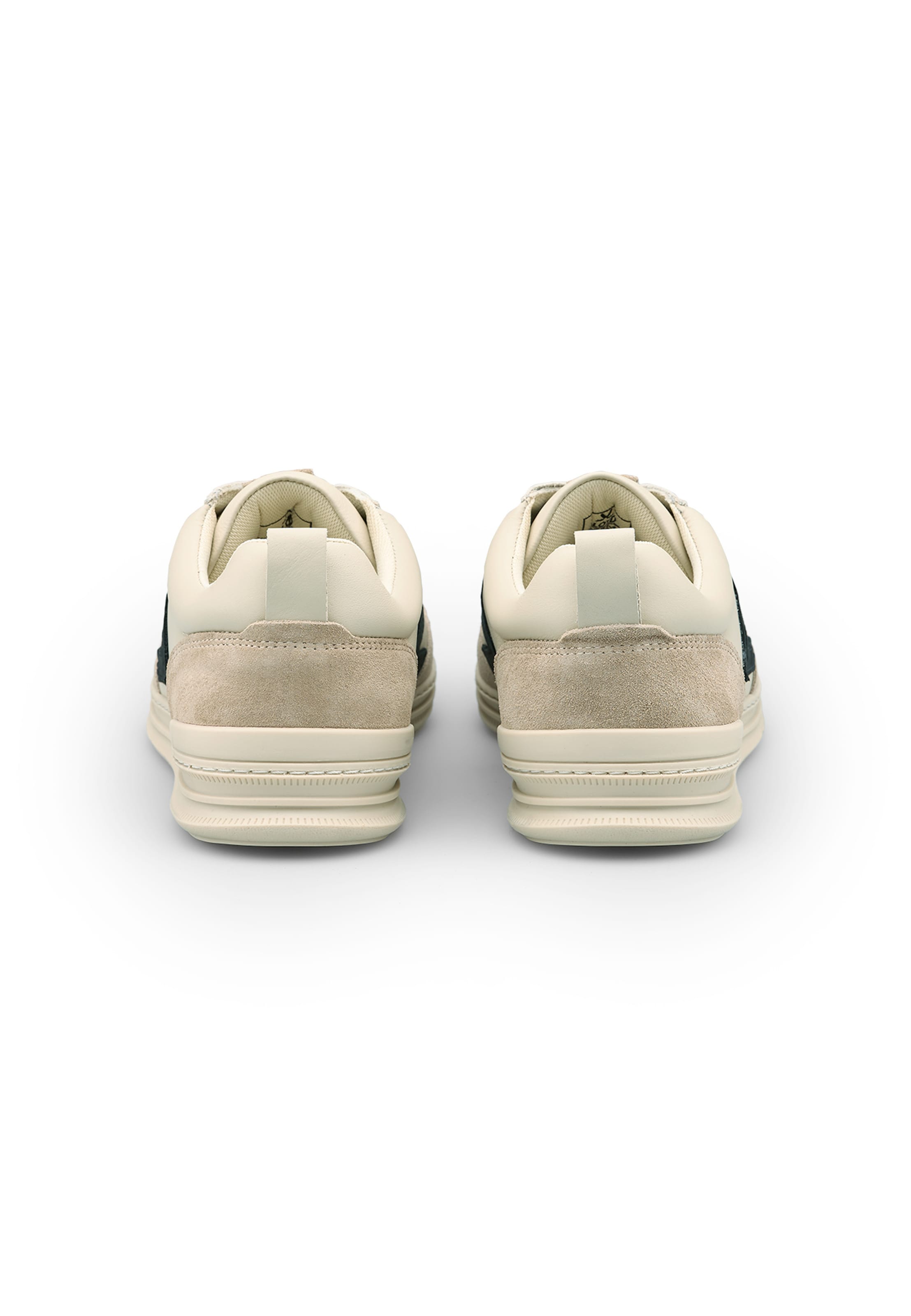 Sneaker bassa 'Orbit 77' di LLOYD in beige