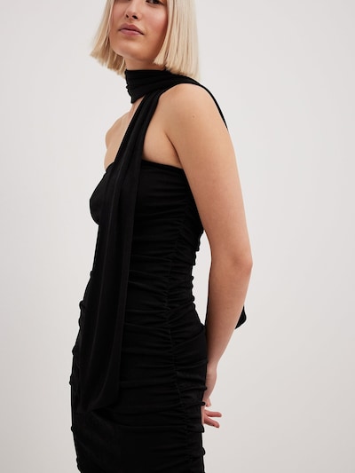 NA-KD Kleid in schwarz, Produktansicht