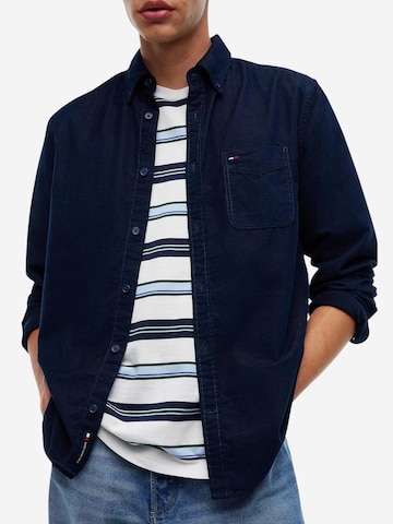 Tommy Jeans - Ajuste regular Camisa 'DM0DM23517' en azul
