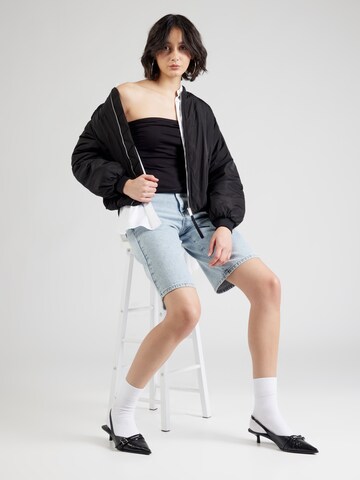 Haut 'Phoebe' ABOUT YOU en noir