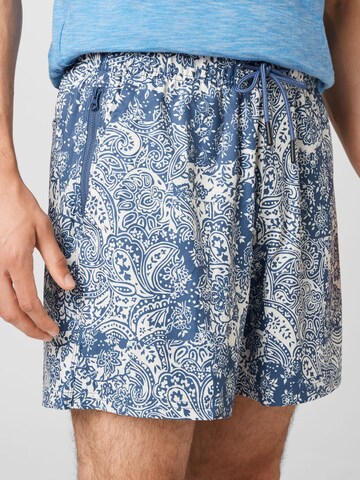 Abercrombie & Fitch Regular Shorts 'SATURDAY' in Blau