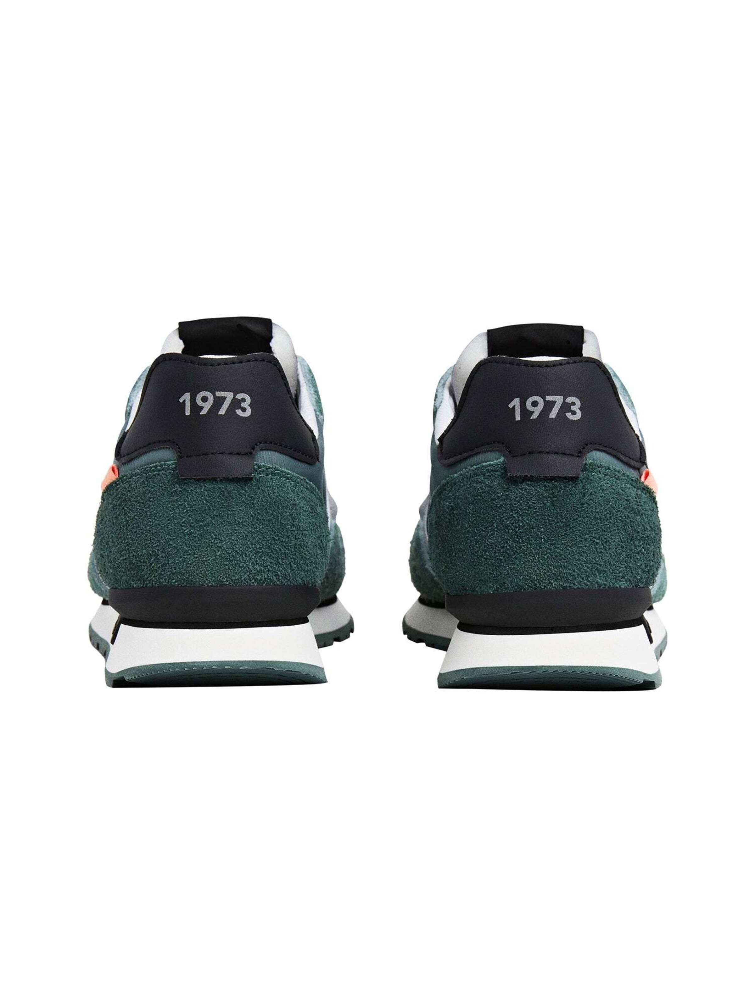 Pepe Jeans Sneakers 'BRIT FLYER M' in Green