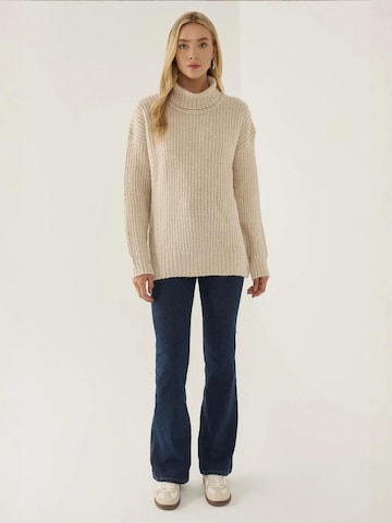 Pullover di Hiccup in beige