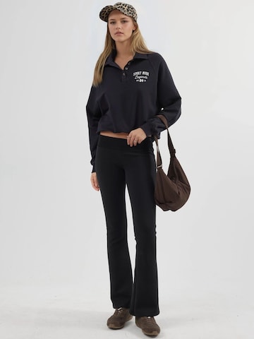 Flared Pantaloni di Busem in nero