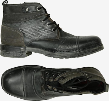 bugatti Stiefel 42 in Schwarz: Vorderseite