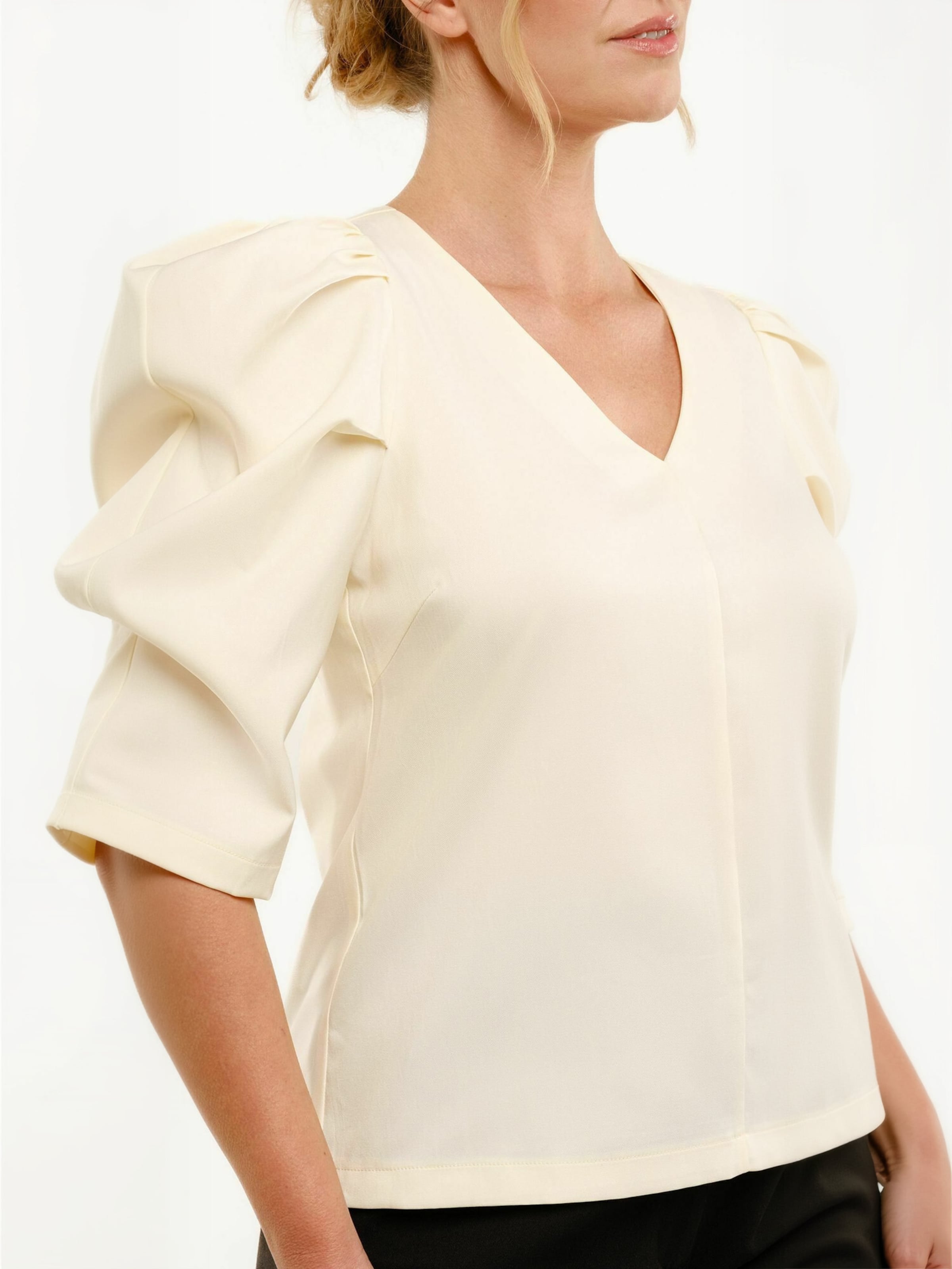 Maglietta ' WINNIE ' di Liberte Essentiel in bianco