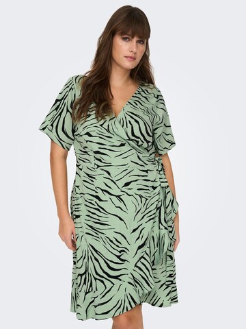 Robe d’été 'Livia' ONLY Carmakoma en vert : devant