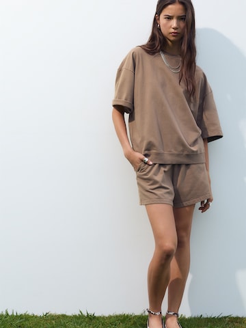 Felpa di Pull&Bear in marrone