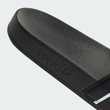 Claquettes / Tongs 'Adilette' ADIDAS ORIGINALS en noir