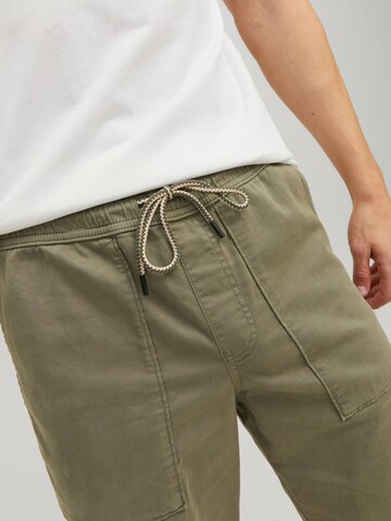 JACK & JONES Regular Broek 'Lewis' in Groen