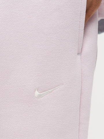 Nike Sportswear Tapered Broek in Roze