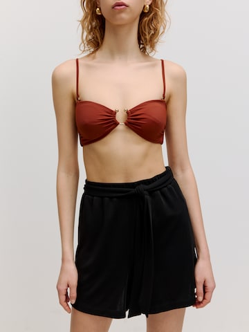 EDITED - Balconet Top de bikini 'Charline' en rojo: frente