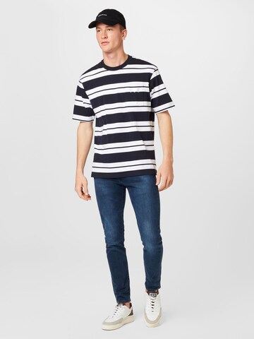 LEVI'S ® Μπλουζάκι 'Stay Loose Graphic Pkt T' σε μαύρο