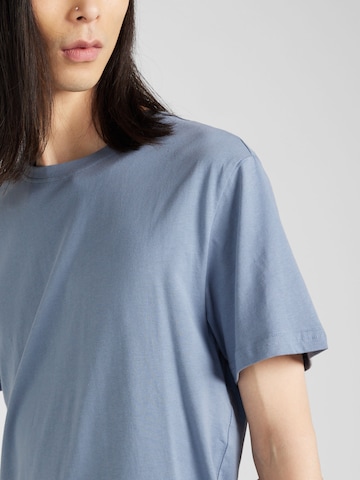 Only & Sons Regular Fit T-Shirt 'Matt' in Blau