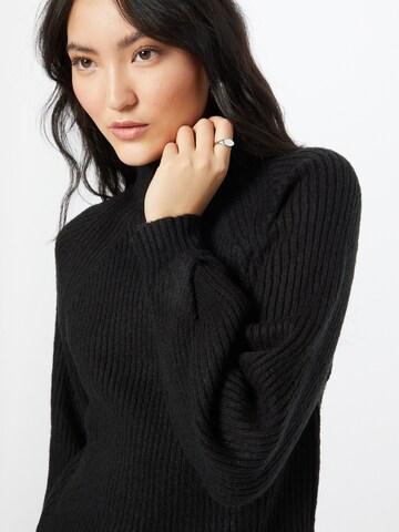 Missguided Sweater in Black