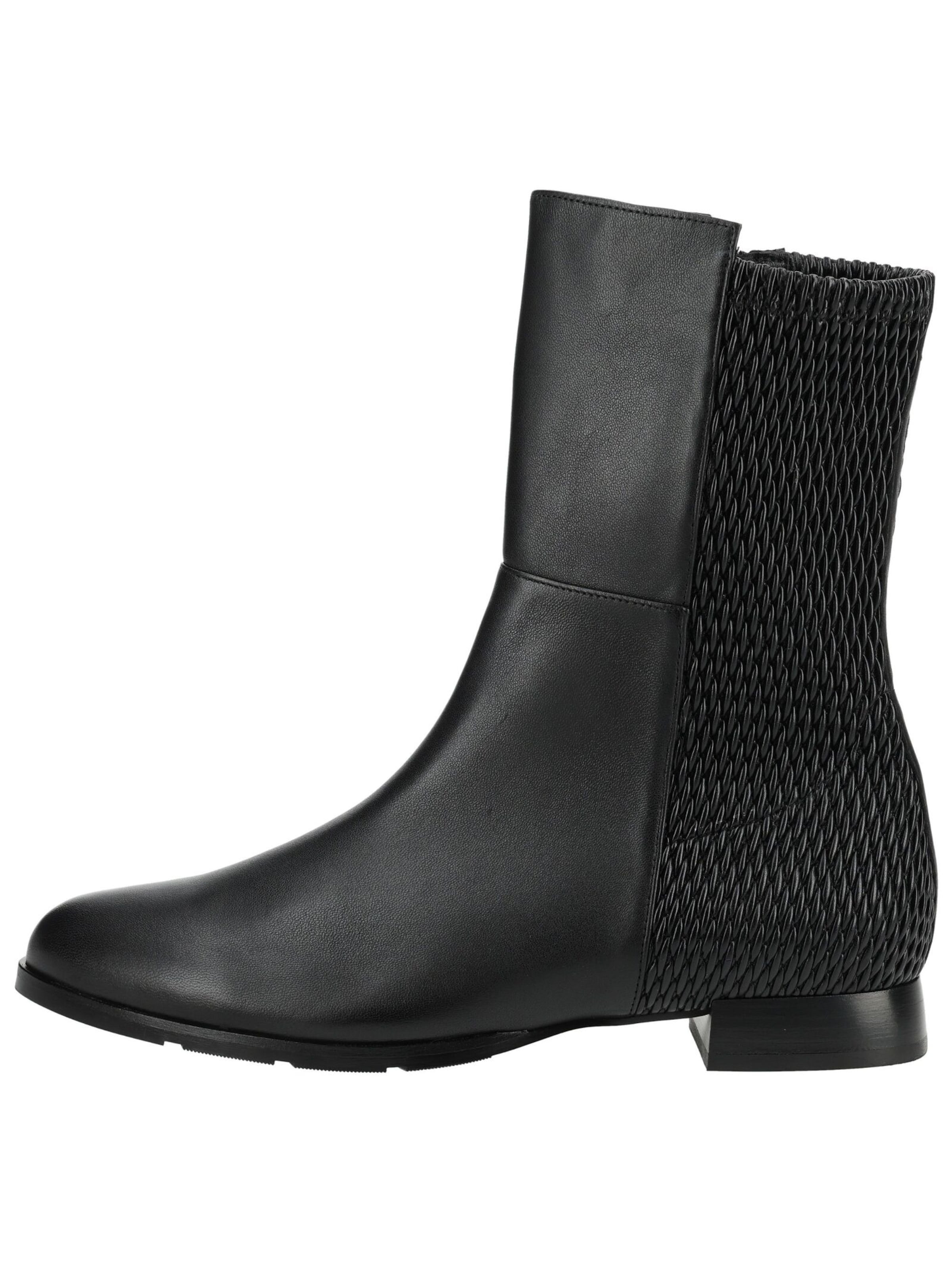 HASSIA Ankle Boots in Black