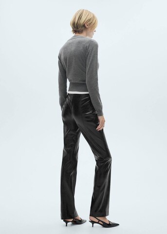 MANGO Slimfit Kalhoty s puky 'Georgia' – černá