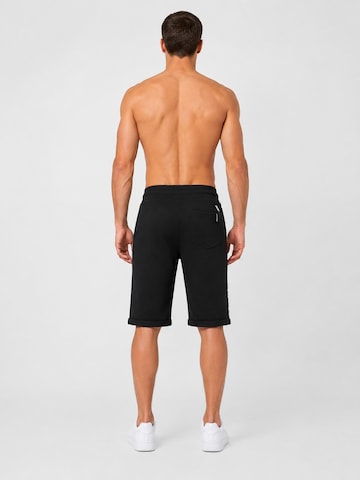 Boxeur des Rues - regular Pantalón deportivo 'Herren Baumwollshorts Boxeur des Rues, Schwarz, Weißes vertikales Logo' en negro