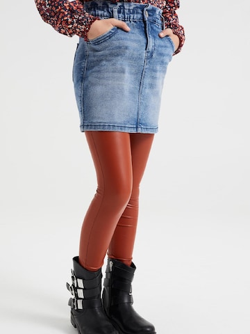 Skinny Leggings di WE Fashion in marrone