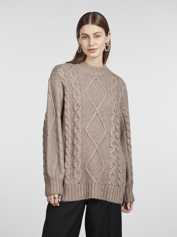 Pull-over YAS en beige : devant