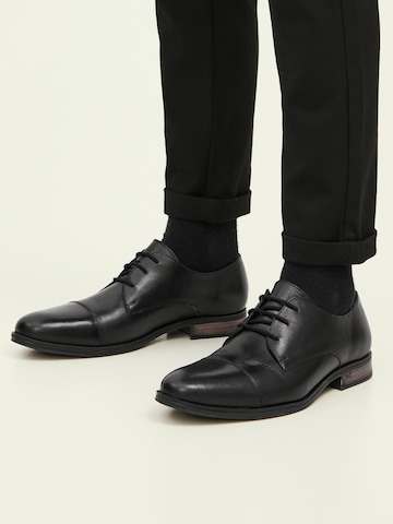 Scarpa stringata 'Raymond' di JACK & JONES in nero